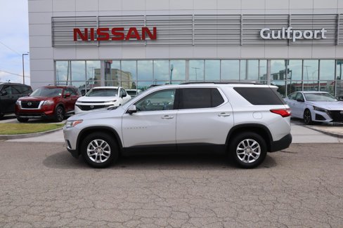 Used 2020 Chevrolet Traverse LT image 3