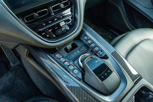 Used 2021 Aston Martin DBX image 14