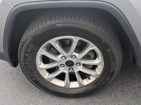 Used 2014 Jeep Grand Cherokee Limited image 9