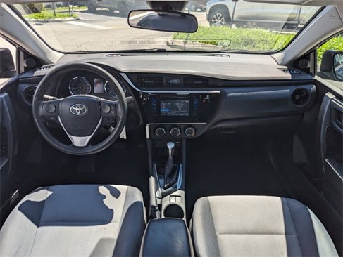 Used 2017 Toyota Corolla L image 9