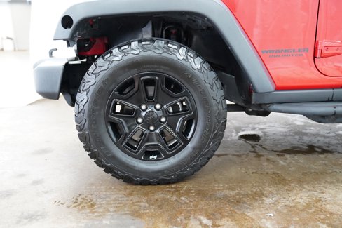 Used 2015 Jeep Wrangler Unlimited Sport image 14