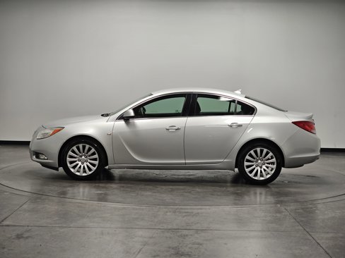 Used 2011 Buick Regal CXL image 5