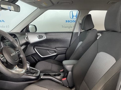 Used 2023 Kia Soul S image 8