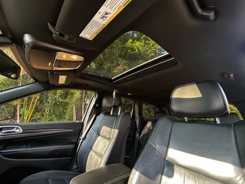 Used 2014 Jeep Grand Cherokee Limited image 29