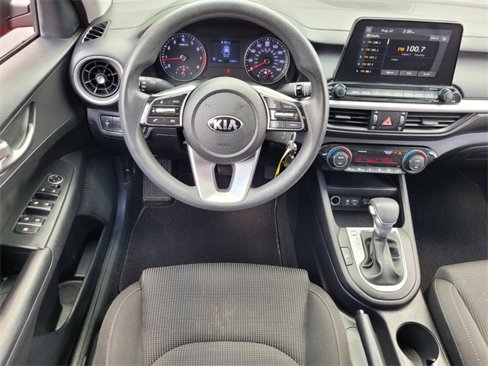 Used 2019 Kia Forte LXS image 11