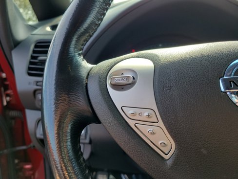 Used 2013 Nissan Leaf S image 22