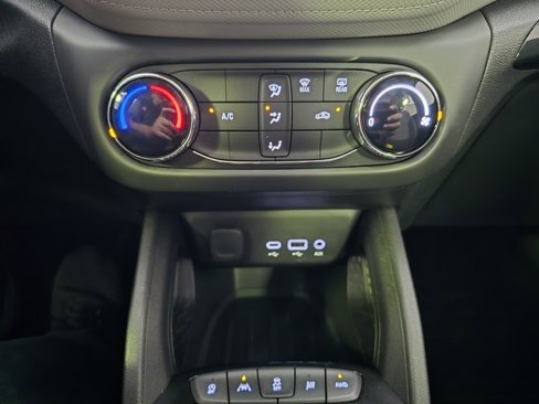 Used 2021 Chevrolet TrailBlazer LS image 14