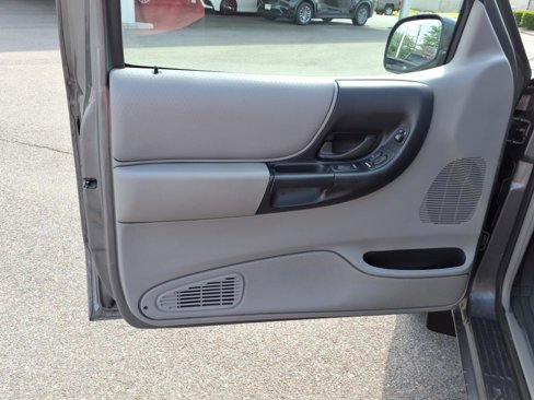 Used 2000 Ford Ranger XLT image 8