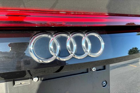 Used 2019 Audi Q8 Premium w/ Convenience Package image 30