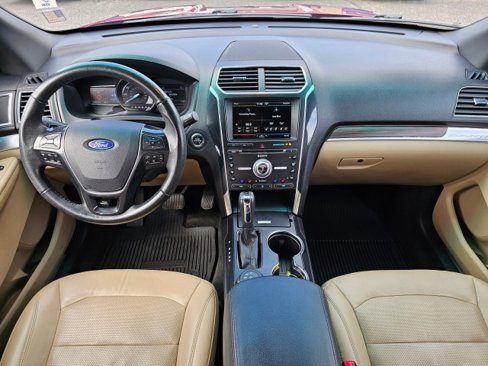 Used 2016 Ford Explorer Limited image 26