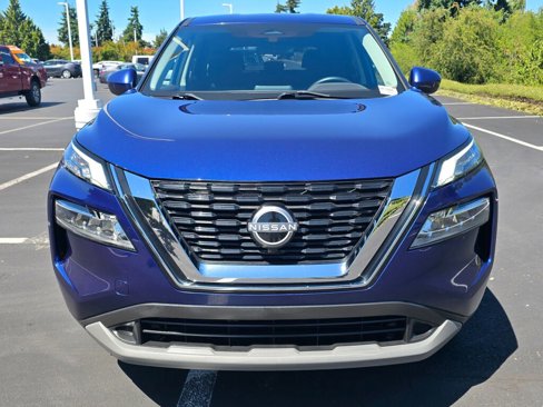 Used 2023 Nissan Rogue SV image 9