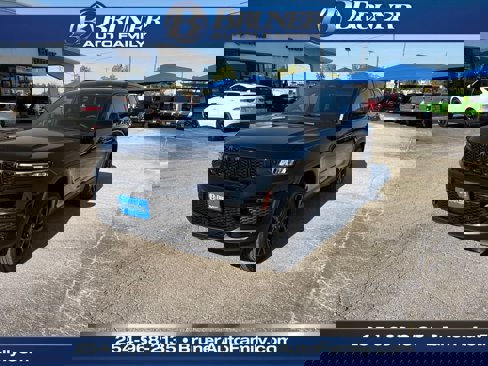 New 2025 Jeep Grand Cherokee Altitude image 1