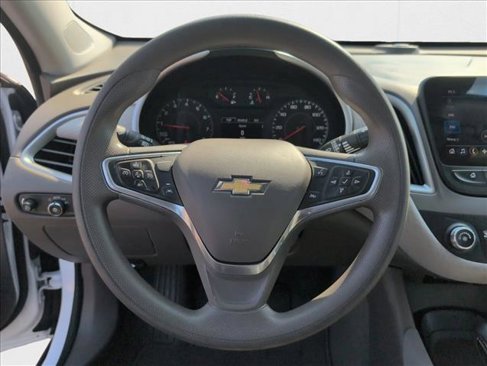 Used 2023 Chevrolet Malibu LS image 24
