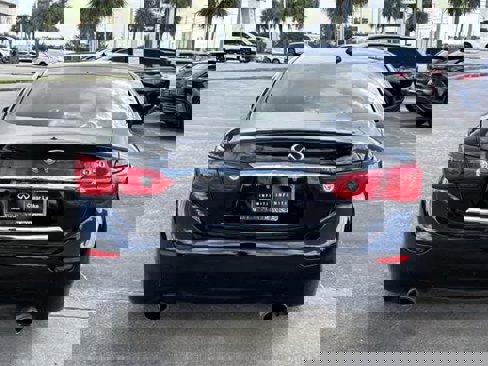 Used 2015 INFINITI Q50 Premium w/ Navigation Package image 4