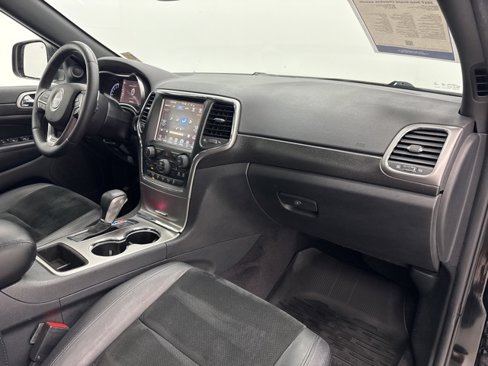 Used 2017 Jeep Grand Cherokee Altitude image 29