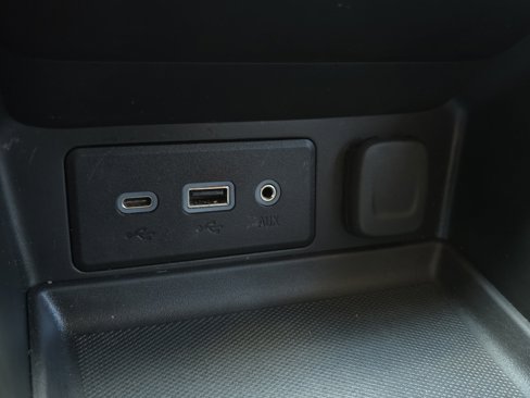 Used 2022 GMC Terrain SLE image 17