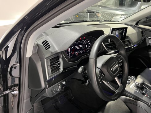 Used 2018 Audi Q5 Prestige w/ Prestige Package image 15