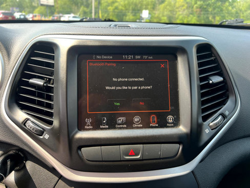 Used 2014 Jeep Cherokee Latitude w/ Cold Weather Group image 25