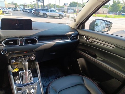 Used 2024 MAZDA CX-5 Carbon Edition image 13