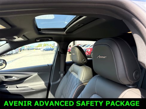 New 2025 Buick Envista Avenir image 17