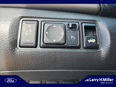 Used 2015 Nissan Sentra S image 30