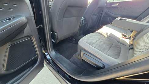 Used 2020 Ford Escape SE image 20