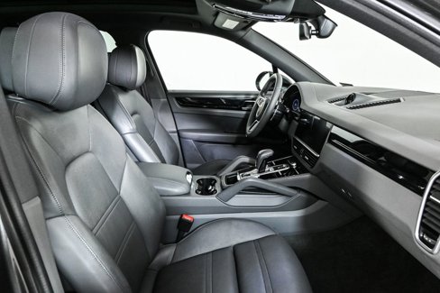 Certified 2020 Porsche Cayenne image 25