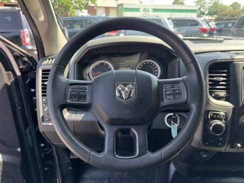 Used 2020 RAM 1500 Tradesman w/ Chrome Appearance Group image 21