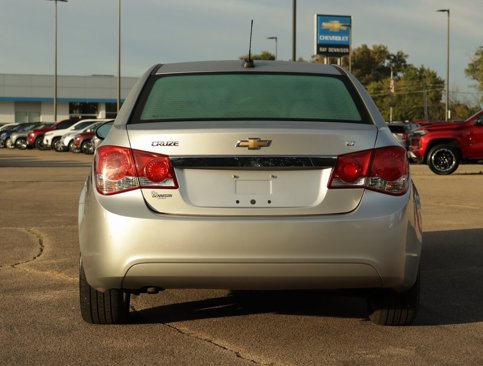 Used 2015 Chevrolet Cruze LT image 6