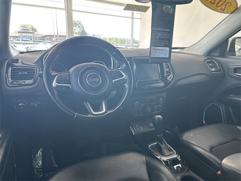 Used 2020 Jeep Compass Latitude image 18