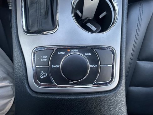 Used 2019 Jeep Grand Cherokee Limited image 40