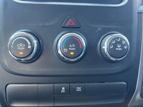 Used 2015 RAM 1500 Express image 18