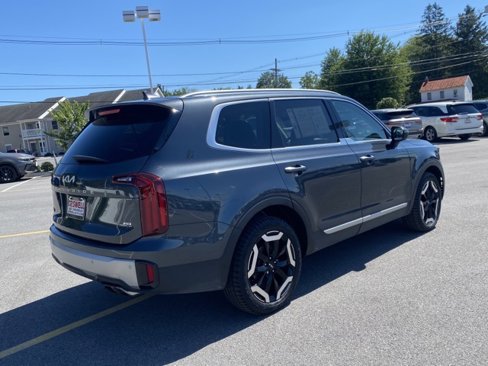 Used 2023 Kia Telluride S image 5