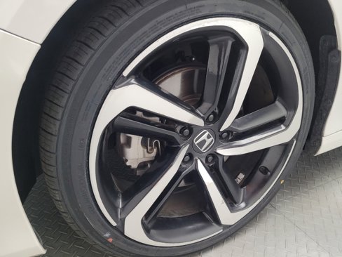Used 2018 Honda Accord Sport image 31