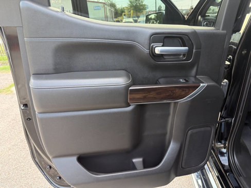 Used 2020 GMC Sierra 1500 SLT image 29