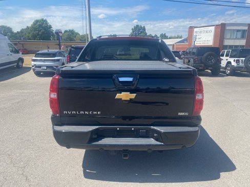 Used 2012 Chevrolet Avalanche LTZ image 5