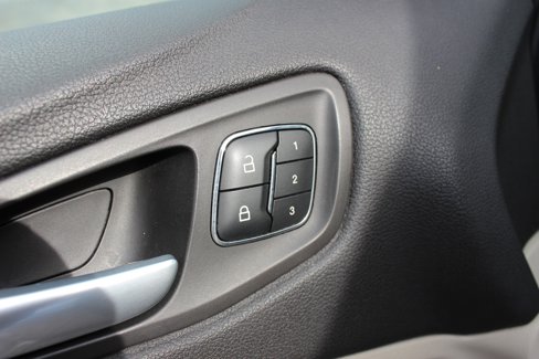 Used 2013 Ford Escape SEL image 16