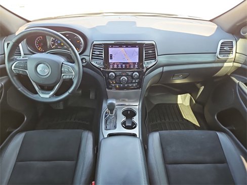 Used 2020 Jeep Grand Cherokee Altitude image 14