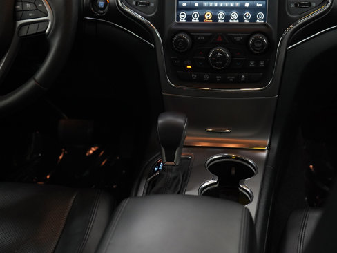 Used 2018 Jeep Grand Cherokee Limited w/ Luxury Group II image 15