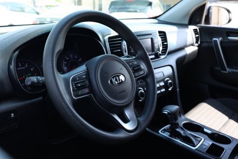 Used 2018 Kia Sportage LX image 14