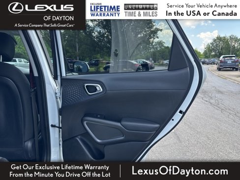 Used 2020 Kia Soul S image 30