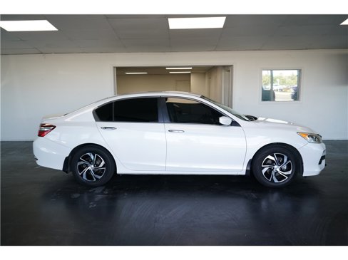 Used 2017 Honda Accord LX image 8