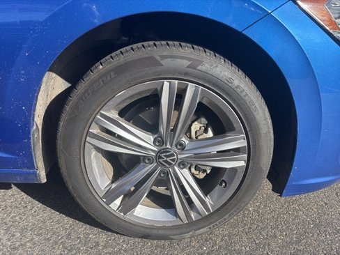 Used 2024 Volkswagen Jetta SE image 4
