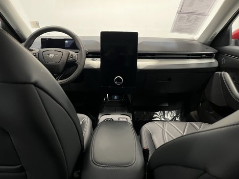 Used 2021 Ford Mustang Mach-E Select image 17