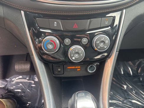 Used 2018 Chevrolet Trax Premier image 22