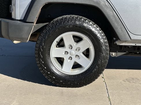 Used 2018 Jeep Wrangler Unlimited Sport image 29