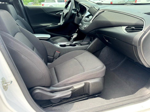 Used 2022 Chevrolet Malibu LS w/ Driver Confidence Package image 12