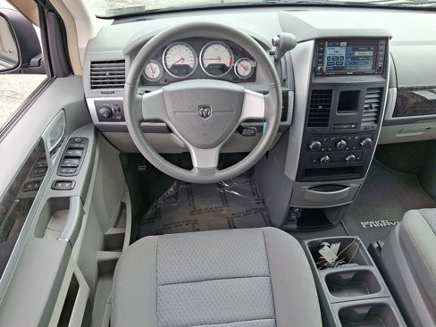 Used 2010 Dodge Grand Caravan Crew w/ Heated Seat Group image 12