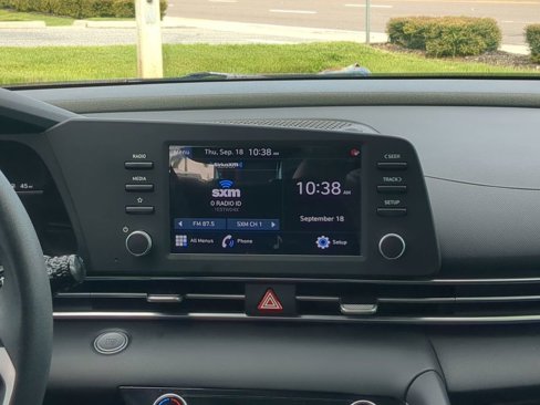 Certified 2022 Hyundai Elantra SEL image 16