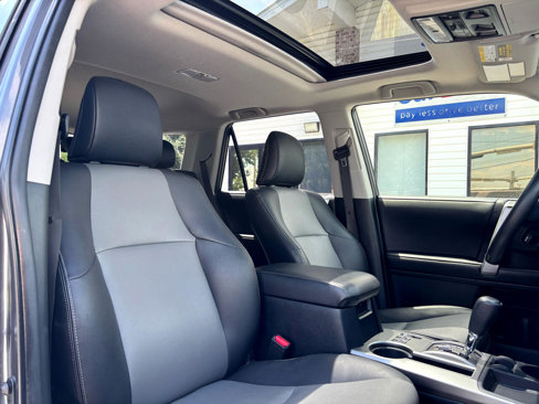 Used 2022 Toyota 4Runner SR5 Premium image 33